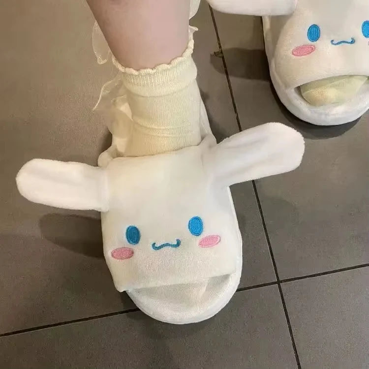 Kuromi kawaii slippers soft lining and character detail