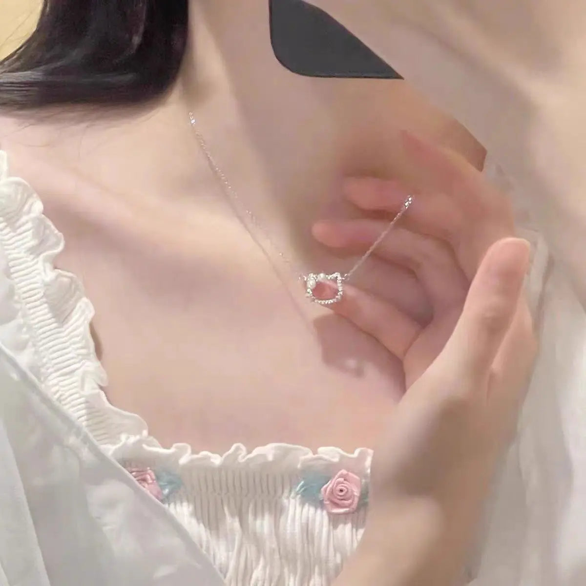 Delicate Pendant Necklace – Elegant Fashion Necklace with Gift Box