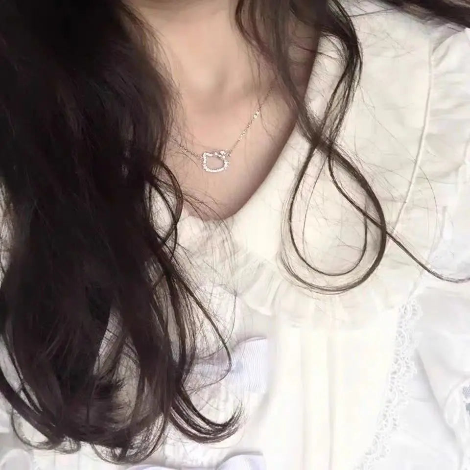 Delicate Pendant Necklace – Elegant Fashion Necklace with Gift Box